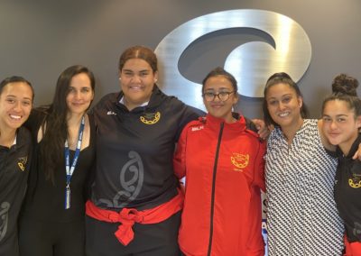 Students from Hoani Waititi Marae visit our neuroscience labs